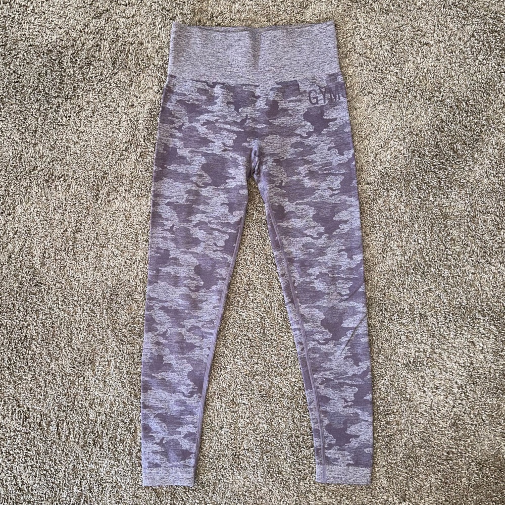 Gymshark Camo Collection with booty scrunch size small Leggings